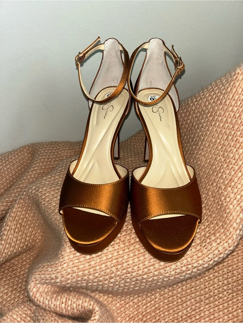 Jessica Simpson sleek jessica